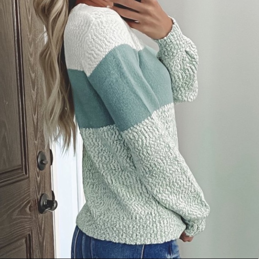 Sweater - Picture 2 of 3